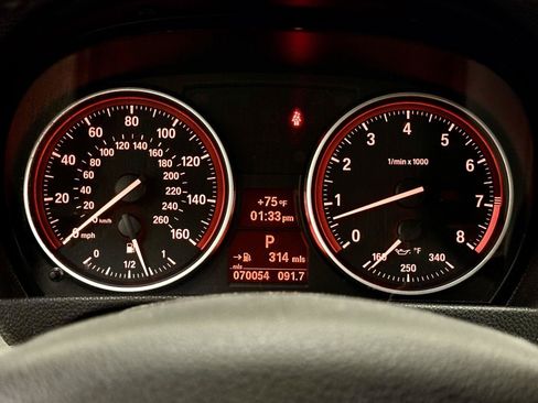 Used 2011 BMW 335i Convertible RWD image 19