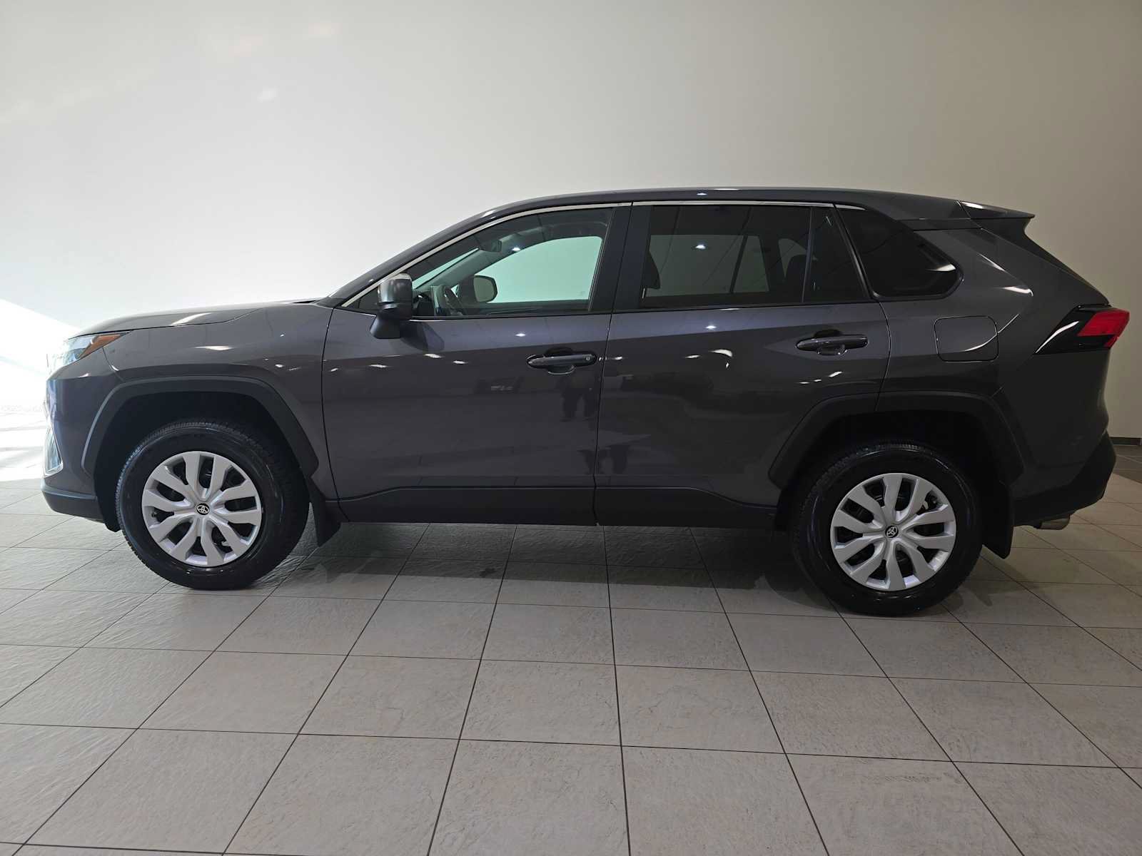 Certified 2025 Toyota RAV4 LE AWD/4WD image 3