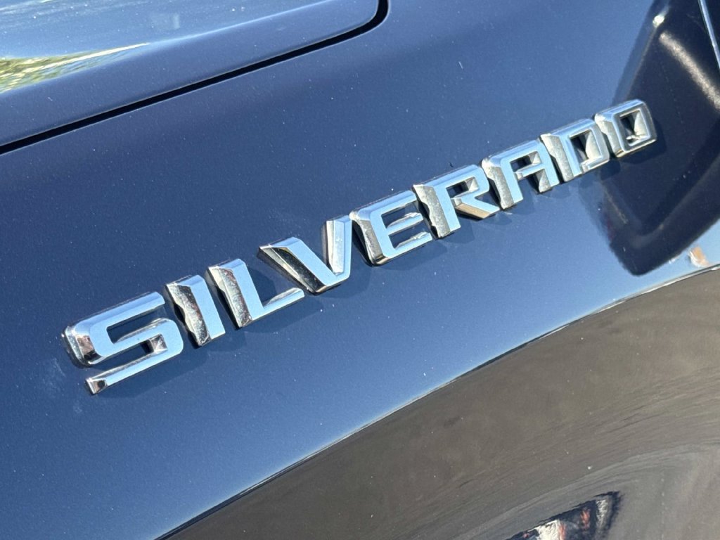 Used 2023 Chevrolet Silverado 1500 LT RWD image 6