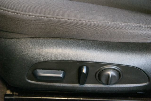 Used 2023 Chevrolet Malibu LT FWD image 17