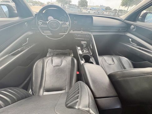 Used 2021 Hyundai Elantra Limited FWD image 11