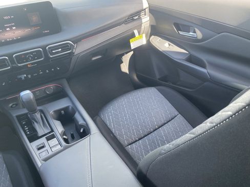 New 2026 Nissan Sentra SV w/ SV Convenience Package image 17