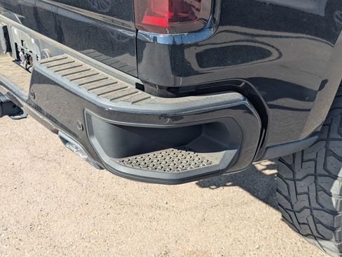 Used 2022 Chevrolet Silverado 1500 High Country w/ High Country Premium Package AWD/4WD image 7