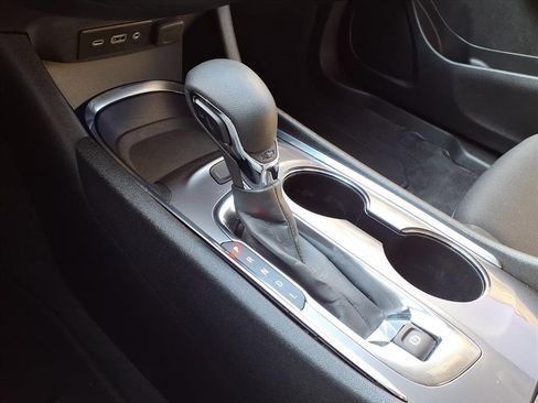 Used 2022 Chevrolet Malibu LT image 7