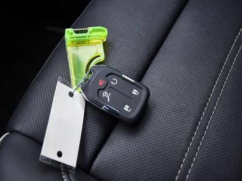 Used 2022 GMC Acadia Denali w/ Denali Ultimate Package image 18