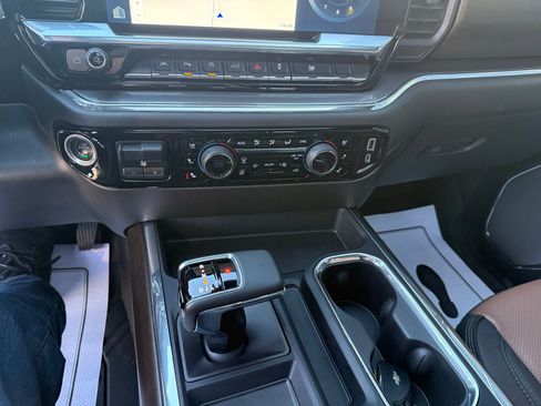 Used 2024 Chevrolet Silverado 1500 High Country w/ Technology Package image 42