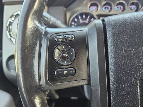 Used 2015 Ford F250 Lariat w/ Lariat Interior Package AWD/4WD image 24