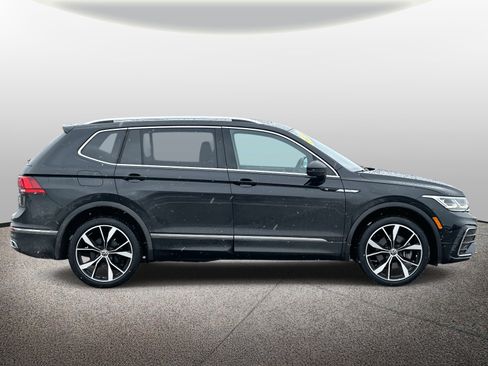 Used 2022 Volkswagen Tiguan SEL R-Line image 5