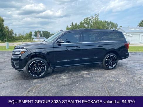 Used 2022 Ford Expedition Max Limited AWD/4WD image 2