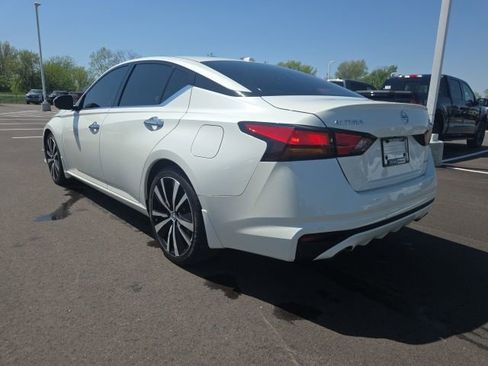 Used 2020 Nissan Altima 2.0 Platinum image 12