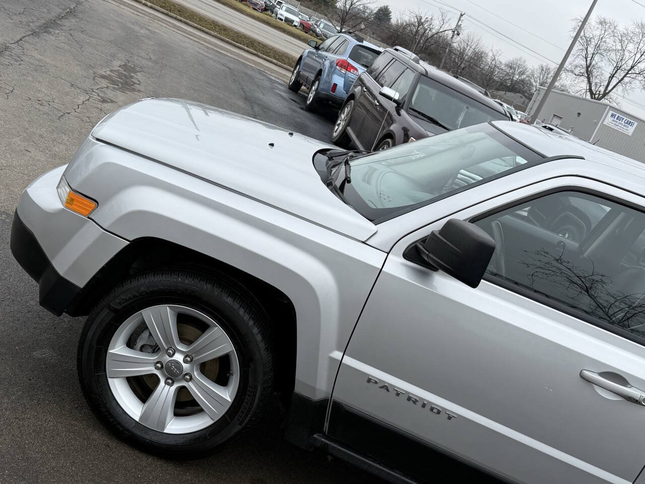 Used 2011 Jeep Patriot Latitude FWD image 3