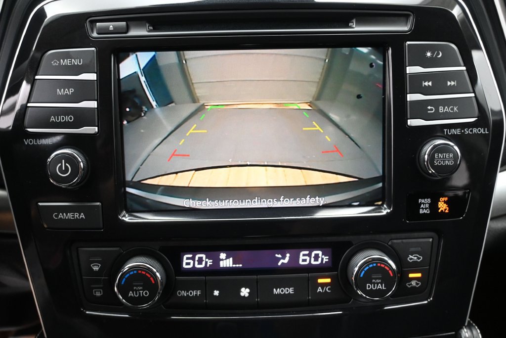 Used 2022 Nissan Maxima SV w/ Floor Mat Group FWD image 17