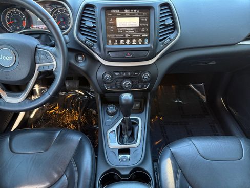 Used 2015 Jeep Cherokee Limited w/ Trailer Tow Group image 11