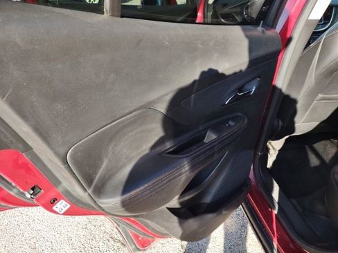 Used 2018 Buick Encore Preferred image 16