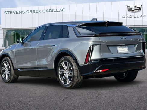 Certified 2025 Cadillac Lyriq Luxury image 5