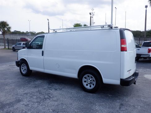 Used 2013 Chevrolet Express 1500 RWD image 3