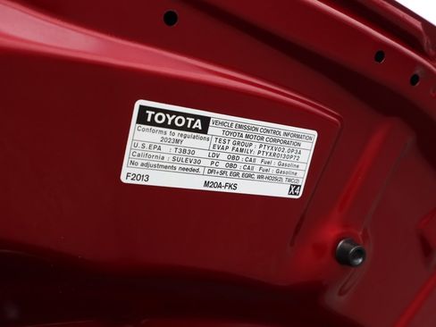 Used 2024 Toyota Corolla LE image 31