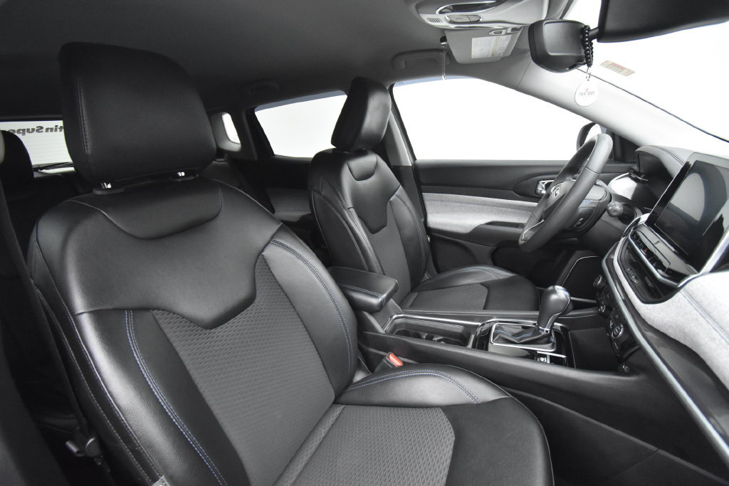 Used 2022 Jeep Compass Latitude FWD image 14