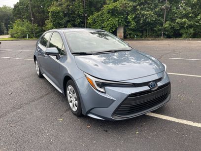 Used 2025 Toyota Corolla LE