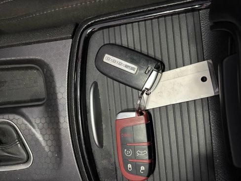 Used 2018 Dodge Charger R/T image 20