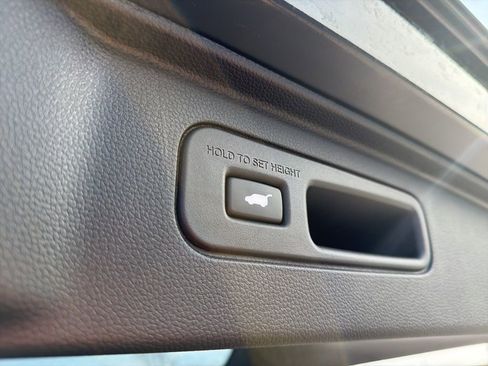 Certified 2025 Honda Pilot EX-L image 22