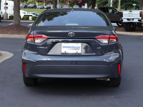 Used 2025 Toyota Corolla LE FWD image 38
