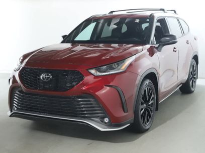 Used 2023 Toyota Highlander XSE