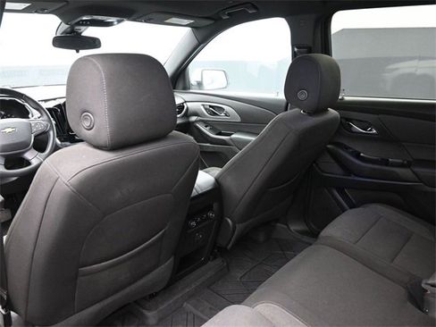 Used 2023 Chevrolet Traverse LT w/ LPO, Floor Liner Package image 17