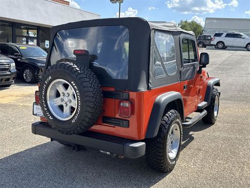 Used 2005 Jeep Wrangler SE AWD/4WD image 7