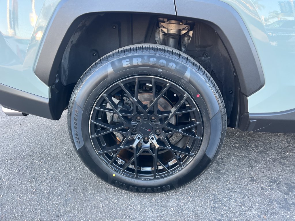 Used 2019 Toyota RAV4 XLE w/ Convenience Package FWD image 39