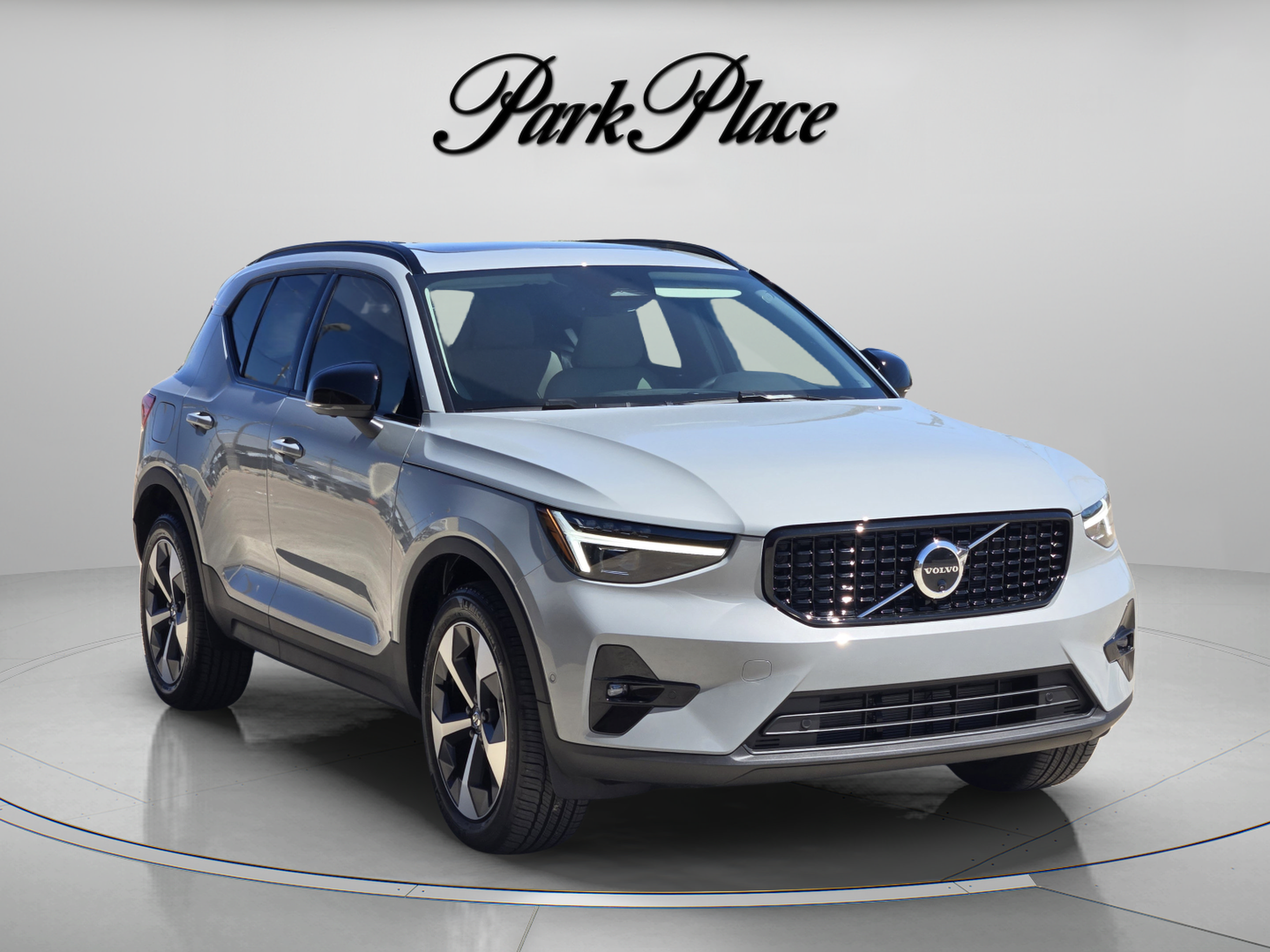 Used 2026 Volvo XC40 B5 Plus w/ Protection Package Premier AWD/4WD image 11