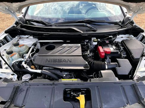 Used 2023 Nissan Rogue SL image 31