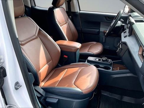 Used 2023 Ford Maverick Lariat w/ Lariat Luxury Package image 31