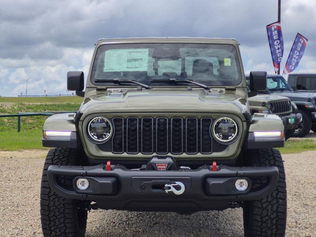 New 2026 Jeep Gladiator Rubicon AWD/4WD image 3