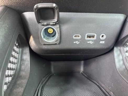 Used 2022 Chevrolet TrailBlazer ACTIV w/ Sun and Liftgate Package image 23