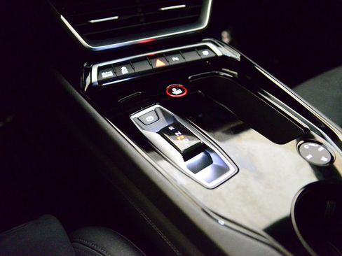 Certified 2023 Audi e-tron GT Premium Plus image 13