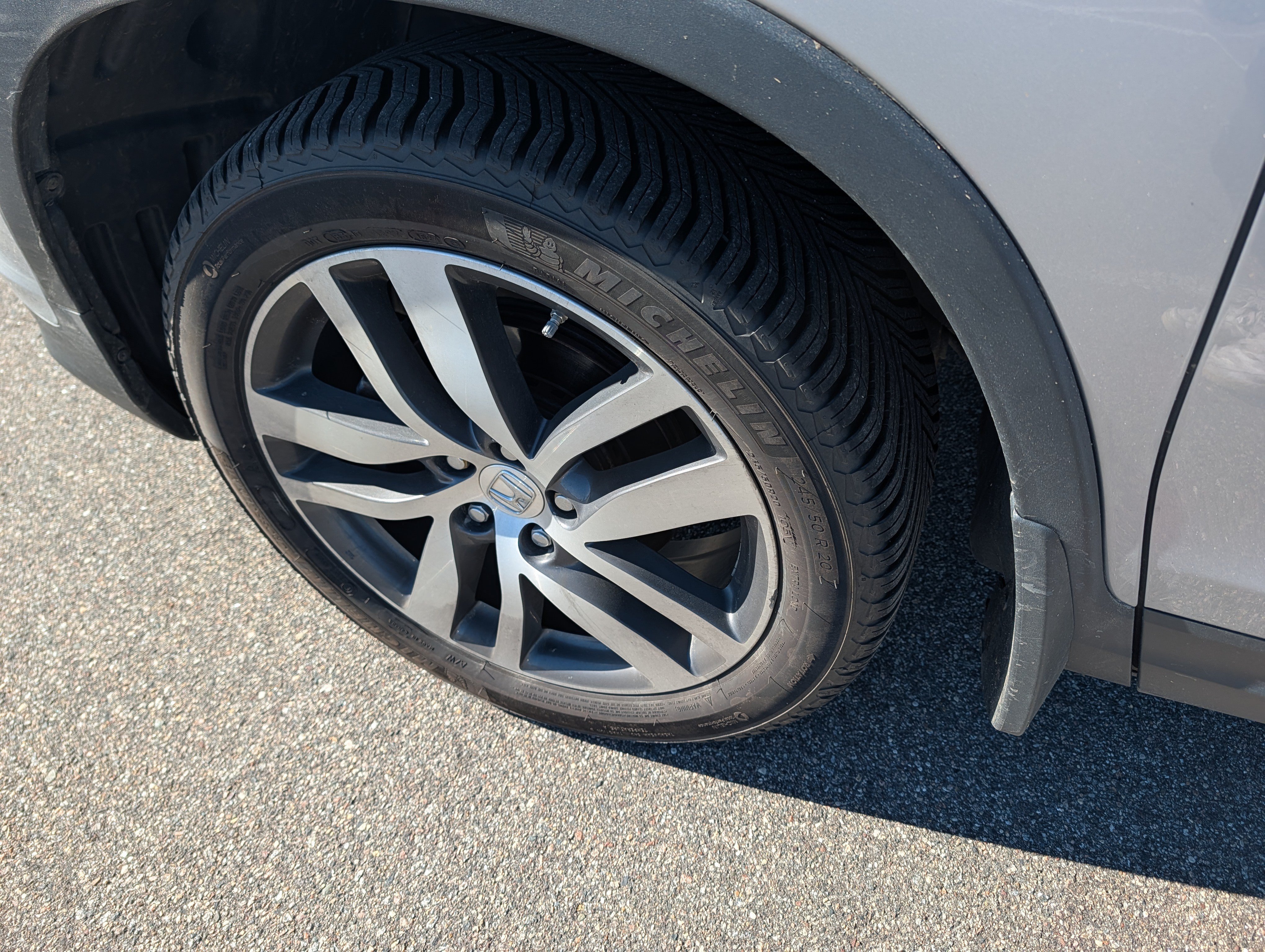 Used 2017 Honda Pilot Elite image 6