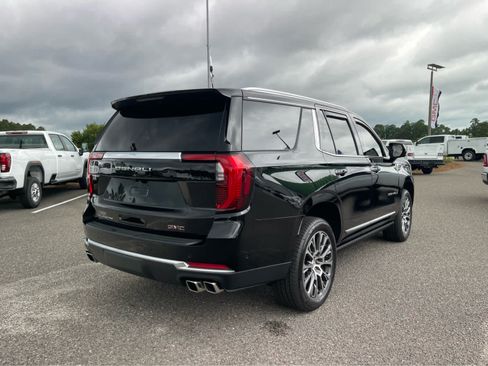 Used 2026 GMC Yukon Denali w/ Sun & Power Step Package AWD/4WD image 5