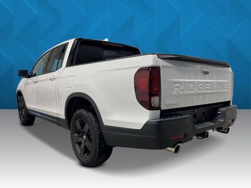 New 2026 Honda Ridgeline Black Edition image 3
