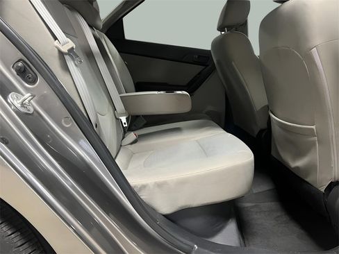 Used 2012 Kia Forte EX image 23