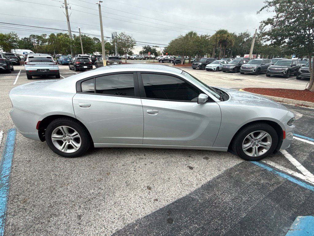 Used 2019 Dodge Charger SXT RWD image 7
