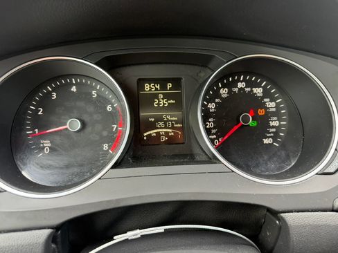 Used 2015 Volkswagen Jetta SE FWD image 16