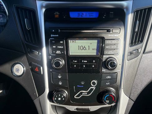 Used 2011 Hyundai Sonata SE image 13