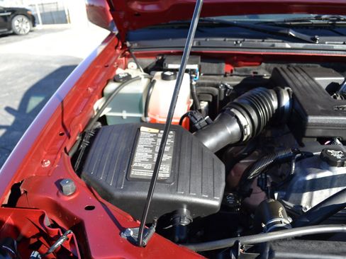 Used 2011 Chevrolet Colorado LT image 42