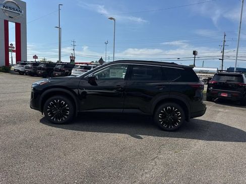 New 2026 Nissan Rogue Dark Armor AWD/4WD image 7