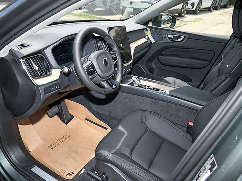 New 2026 Volvo XC60 T8 Plus w/ Protection Package Premier AWD/4WD image 12