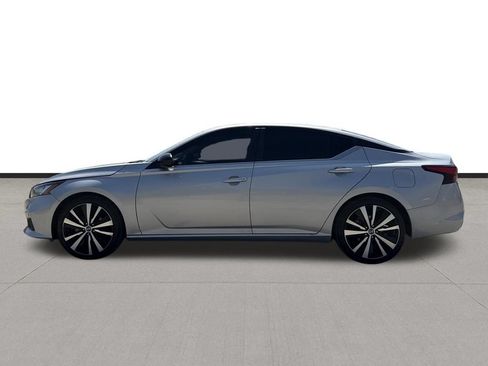 Used 2022 Nissan Altima 2.5 SR FWD image 8