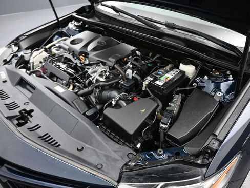 Used 2020 Toyota Camry SE w/ Convenience Package FWD image 46