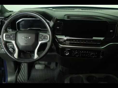 Used 2022 Chevrolet Silverado 1500 RST image 23