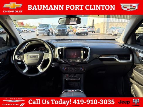 Used 2021 GMC Terrain SLE w/ Driver Convenience Package FWD image 13